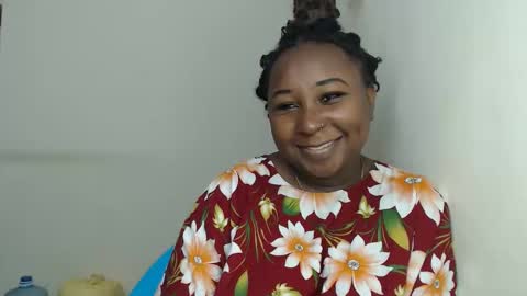 Snapshot of lady_twerky chatting on 01-14-26, 03:50 Maya online show from 01-14-26, 03:50