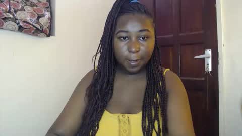 Snapshot of lady_twerky chatting on 02-24-26, 12:36 Maya online show from 02-24-26, 12:36