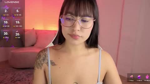 Snapshot of lady_violet_bridgerton_a chatting on 11-27-25, 08:00 Lady Violet Bridgerton online show from 11-27-25, 08:00