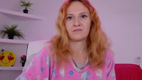 Sima Ladybigsmile online show from 09-21-25, 06:59