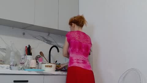 Sima Ladybigsmile online show from 02-01-26, 08:24