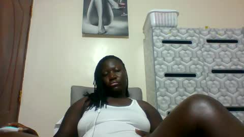 lindah32 online show from 01-15-25, 06:51