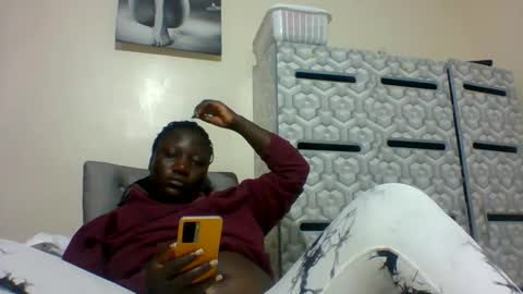 lindah32 online show from 01-17-25, 02:08