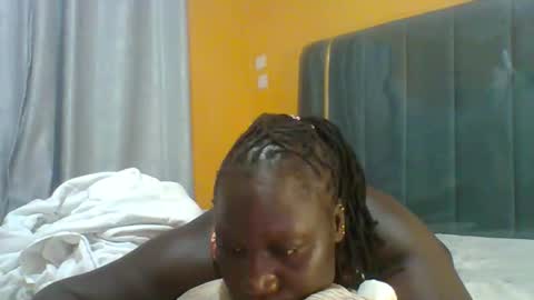 lindah32 online show from 01-15-26, 06:00