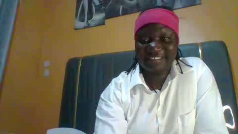 lindah32 online show from 06-04-26, 10:38