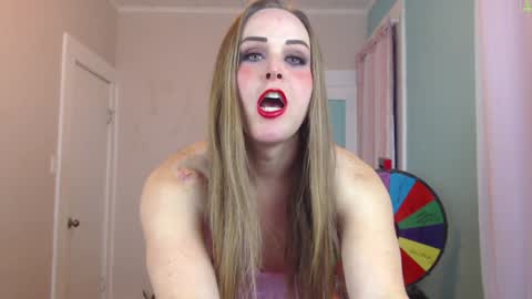 Snapshot of ladyboyhomemaker chatting on 01-22-25, 02:59 ladyboyhomemaker online show from 01-22-25, 02:59