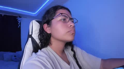  Lady  online show from 12-29-24, 04:05