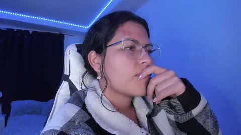  Lady  online show from 01-22-25, 04:13