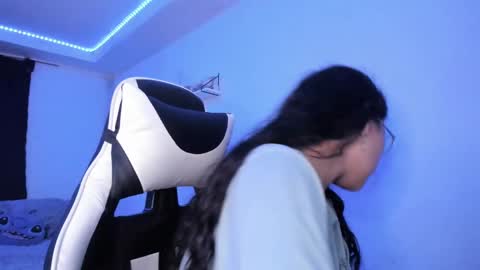  Lady  online show from 02-03-25, 03:42