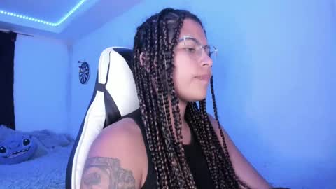  Lady  online show from 02-06-25, 03:06