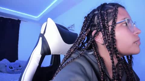  Lady  online show from 02-08-25, 06:54