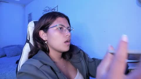  Lady  online show from 11-19-25, 12:32