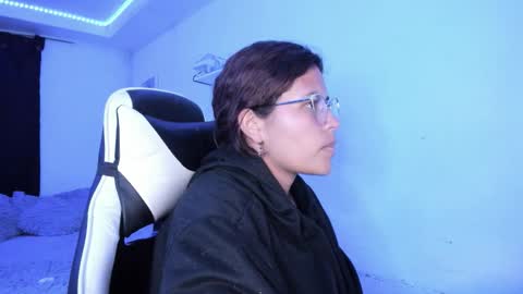  Lady  online show from 11-24-25, 03:28