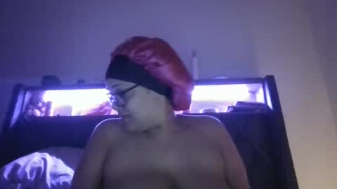 Snapshot of ladycinnabon chatting on 01-27-25, 04:09 Stephanie online show from 01-27-25, 04:09