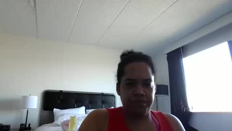 Snapshot of ladycinnabon chatting on 02-26-25, 04:56 Stephanie online show from 02-26-25, 04:56