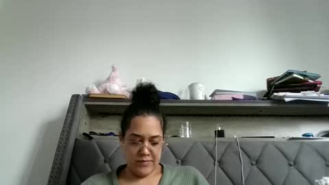 Snapshot of ladycinnabon chatting on 02-15-26, 07:54 Stephanie online show from 02-15-26, 07:54