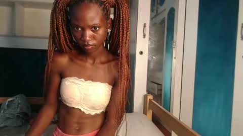 Snapshot of ladydiva69 chatting on 01-25-25, 10:19 ladydiva69 online show from 01-25-25, 10:19