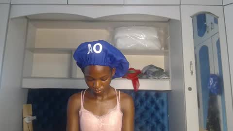 Snapshot of ladydiva69 chatting on 02-19-25, 09:17 ladydiva69 online show from 02-19-25, 09:17