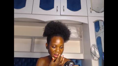 Snapshot of ladydiva69 chatting on 02-22-25, 11:46 ladydiva69 online show from 02-22-25, 11:46