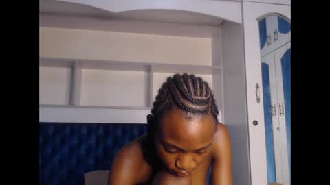 Snapshot of ladydiva69 chatting on 02-27-25, 04:52 ladydiva69 online show from 02-27-25, 04:52