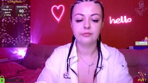 Snapshot of ladydrammer chatting on 02-11-26, 08:25 LadyDrummer online show from 02-11-26, 08:25