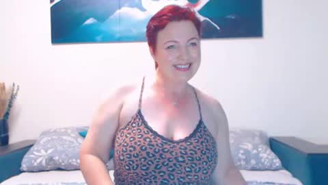 Snapshot of ladyelizabeth777 chatting on 07-11-26, 06:27 Beth online show from 07-11-26, 06:27
