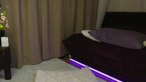 Snapshot of ladyemelymoon chatting on 06-05-26, 08:14 LadyEmelymoon online show from 06-05-26, 08:14