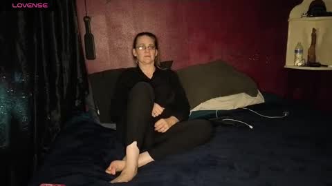 ladykiva_n_hubz online show from 10-08-25, 03:37