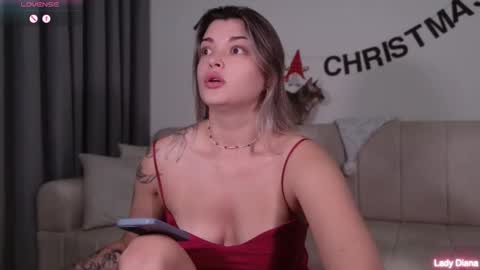 ladylancaster online show from 12-19-25, 11:50