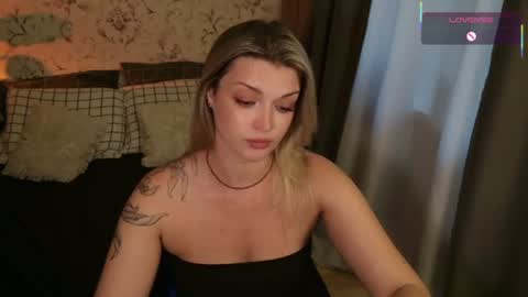 ladylancaster online show from 06-14-26, 04:53