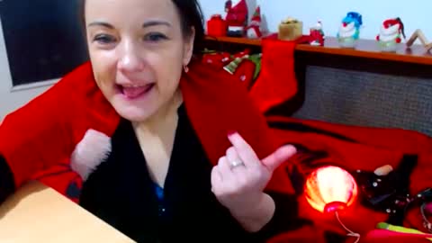 LadyLHoty online show from 12-18-24, 11:19