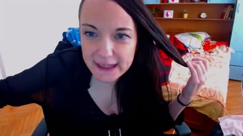 LadyLHoty online show from 06-13-26, 01:20