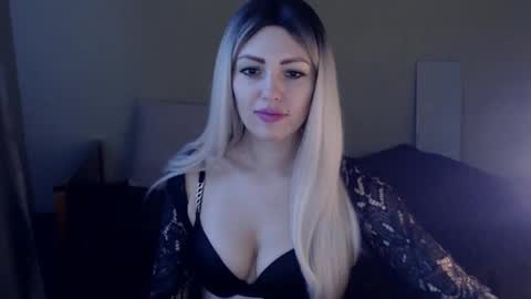 Monika online show from 01-09-25, 11:03