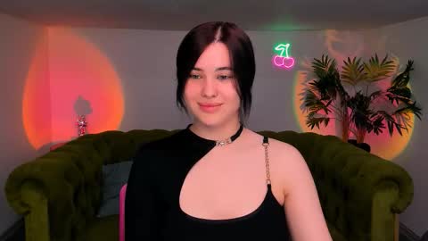 Amelia online show from 10-15-25, 09:04