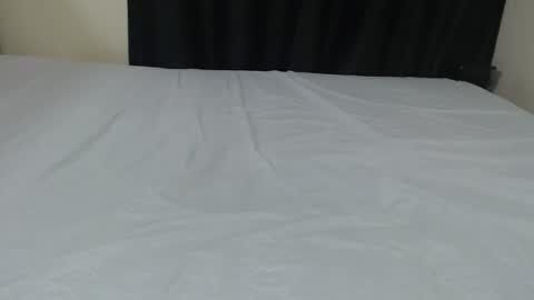 Snapshot of ladyqeeen chatting on 02-17-26, 07:31 ladyqeeen online show from 02-17-26, 07:31