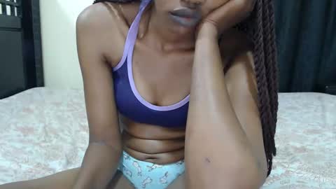 Snapshot of ladyqeeen chatting on 03-13-26, 06:47 ladyqeeen online show from 03-13-26, 06:47