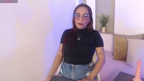 Isabella  online show from 03-19-26, 09:19