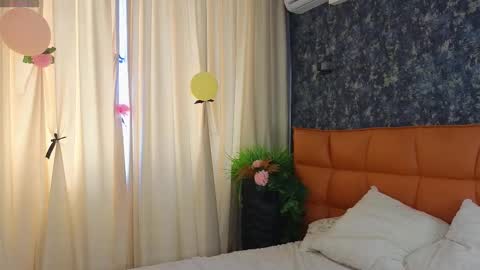 Snapshot of lafeti chatting on 09-16-25, 06:47 Lilia online show from 09-16-25, 06:47