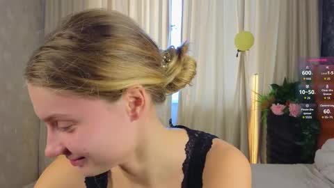 Snapshot of lafeti chatting on 10-12-25, 06:56 Lilia online show from 10-12-25, 06:56