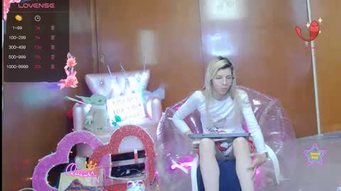 Snapshot of laflakita21 chatting on 02-26-26, 12:20 Skinnygirl online show from 02-26-26, 12:20