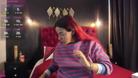 Snapshot of laia_jonees chatting on 09-18-25, 12:29 Laia online show from 09-18-25, 12:29