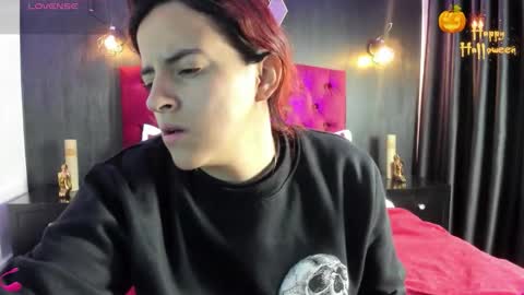 Snapshot of laia_jonees chatting on 11-01-25, 11:56 Laia online show from 11-01-25, 11:56