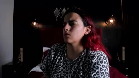 Snapshot of laia_jonees chatting on 01-12-26, 11:37 Laia online show from 01-12-26, 11:37