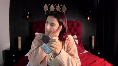 Laia  online show from 07-15-26, 11:37