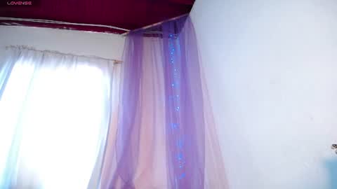 Laila online show from 07-21-26, 03:36