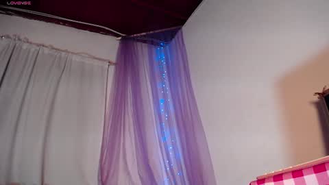 Laila online show from 07-24-26, 04:21