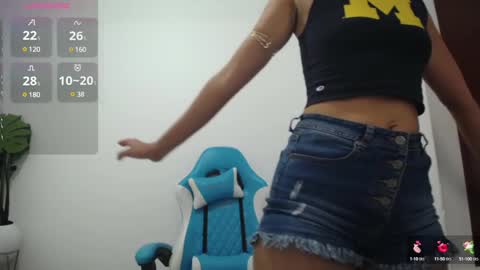 Snapshot of lakshmi_rai chatting on 03-11-25, 03:45 lakshmi_rai online show from 03-11-25, 03:45