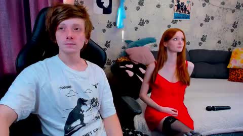 Snapshot of laksmrrr chatting on 02-20-25, 10:37 Lu Alex online show from 02-20-25, 10:37