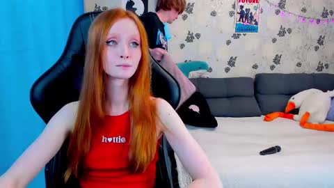 Snapshot of laksmrrr chatting on 03-12-25, 10:16 Lu Alex online show from 03-12-25, 10:16