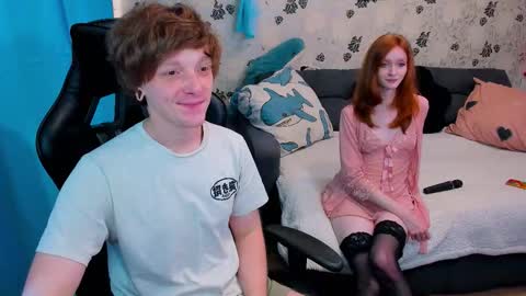 Snapshot of laksmrrr chatting on 10-19-25, 10:05 Lu Alex online show from 10-19-25, 10:05